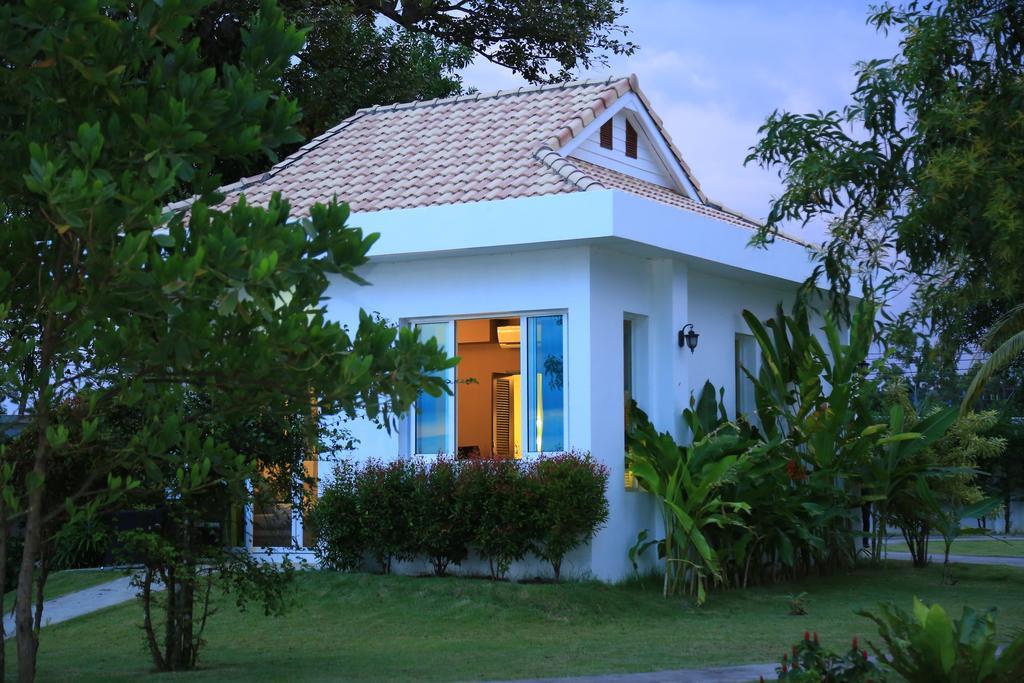 Mango Beach Resort Trat Buitenkant foto
